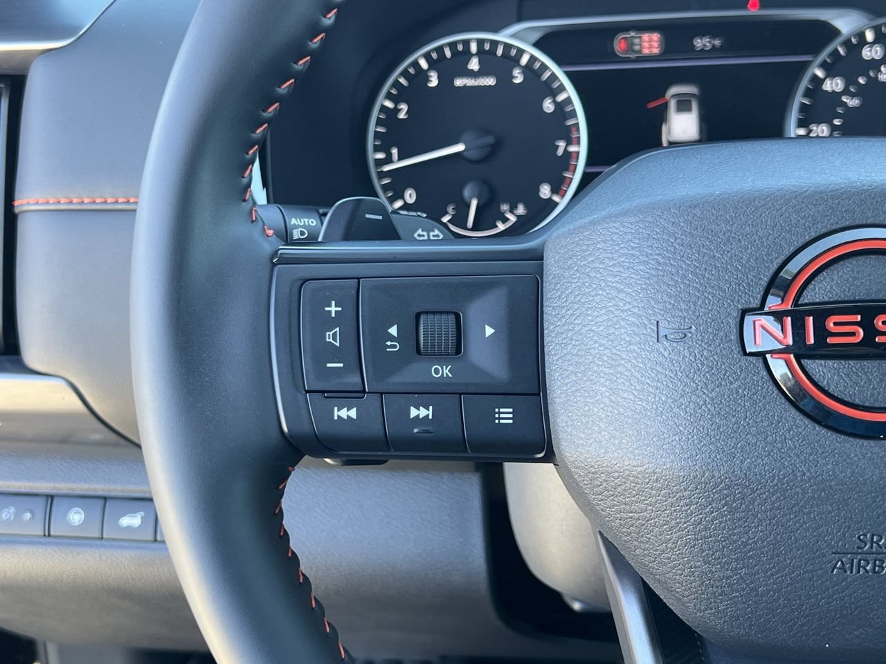 Used 2026 Nissan Pathfinder Rock Creek AWD/4WD image 13