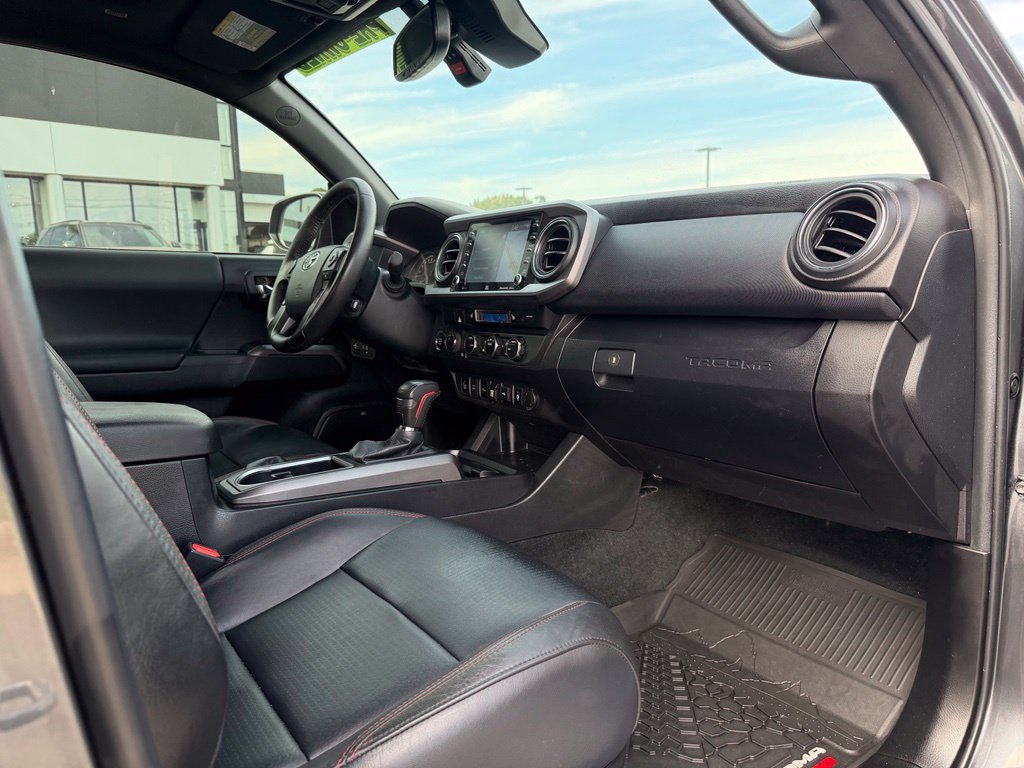 Used 2023 Toyota Tacoma TRD Pro AWD/4WD image 32