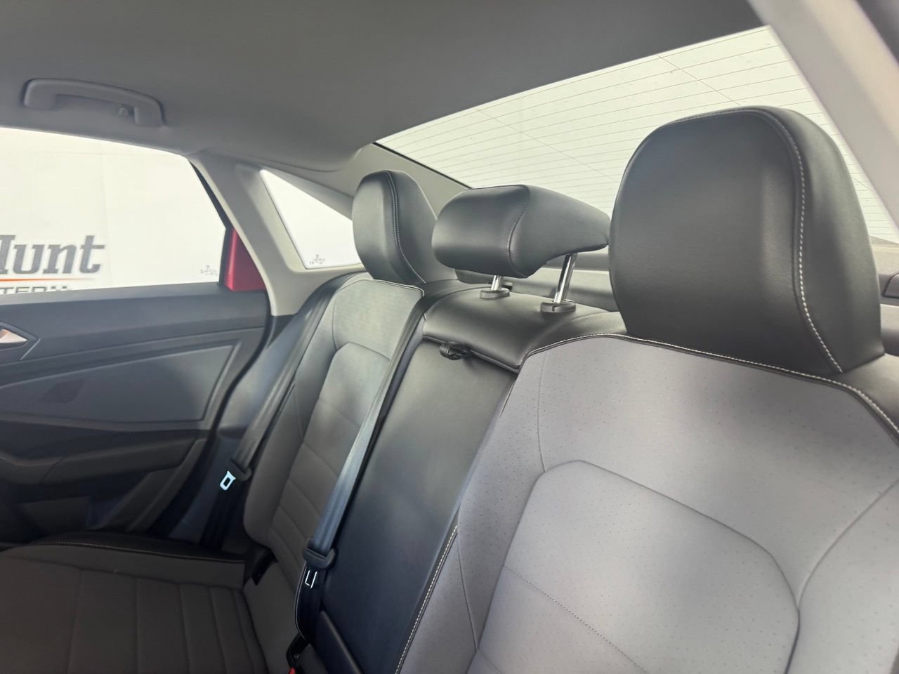Used 2026 Volkswagen Jetta SE FWD image 11