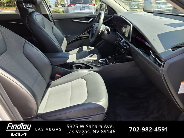Certified 2025 Kia Niro Wind FWD image 20
