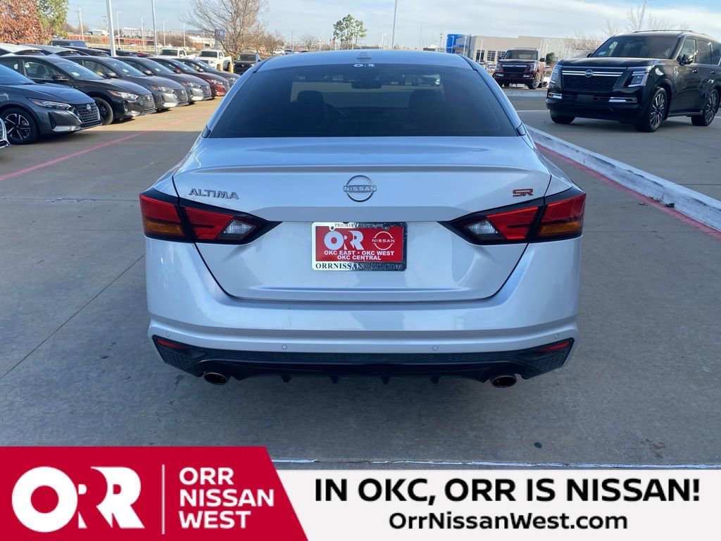Used 2023 Nissan Altima 2.5 SR image 4