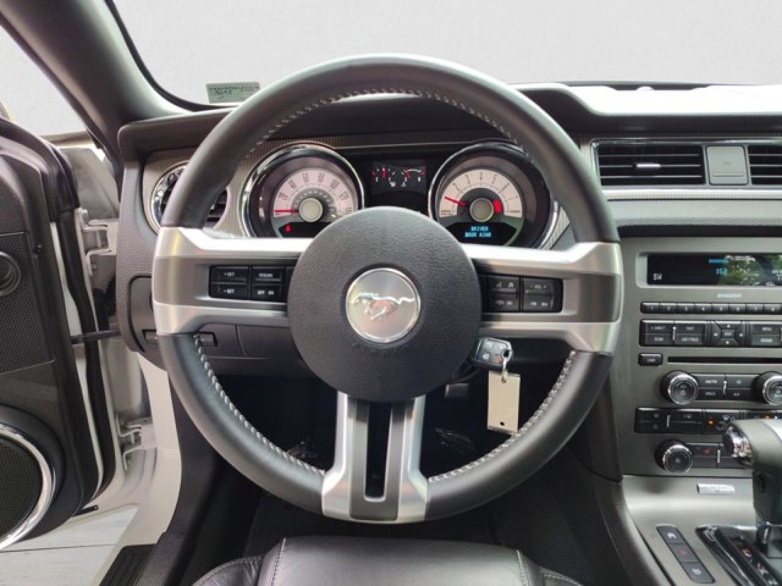 Used 2010 Ford Mustang GT Premium image 14