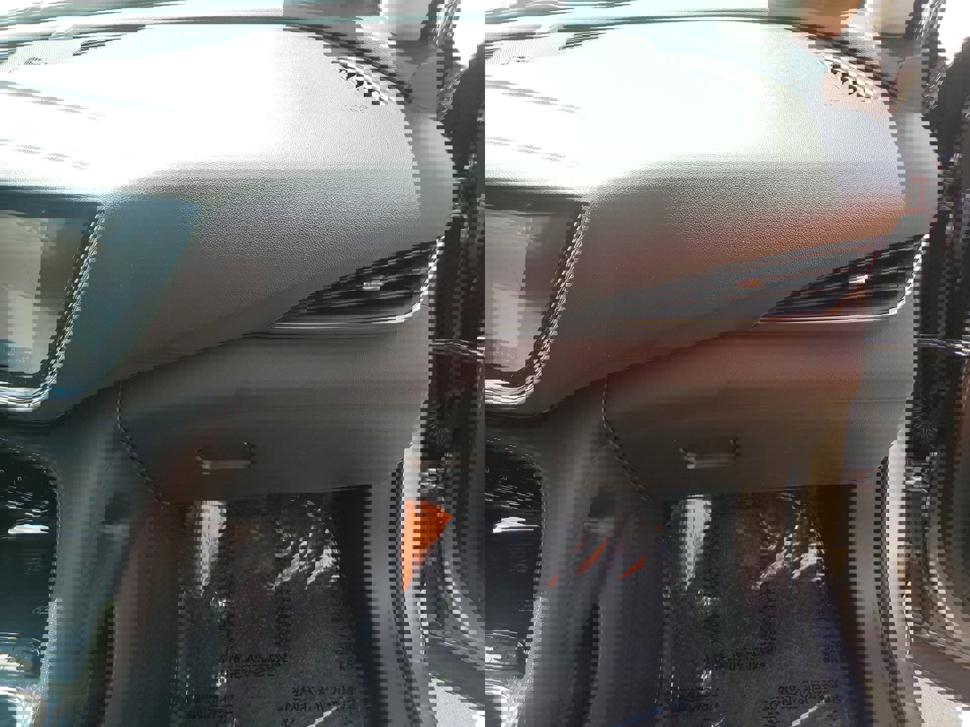 Certified 2022 Buick Envision Avenir w/ Technology Package II image 36