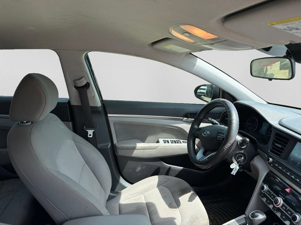 Used 2020 Hyundai Elantra SEL FWD image 10