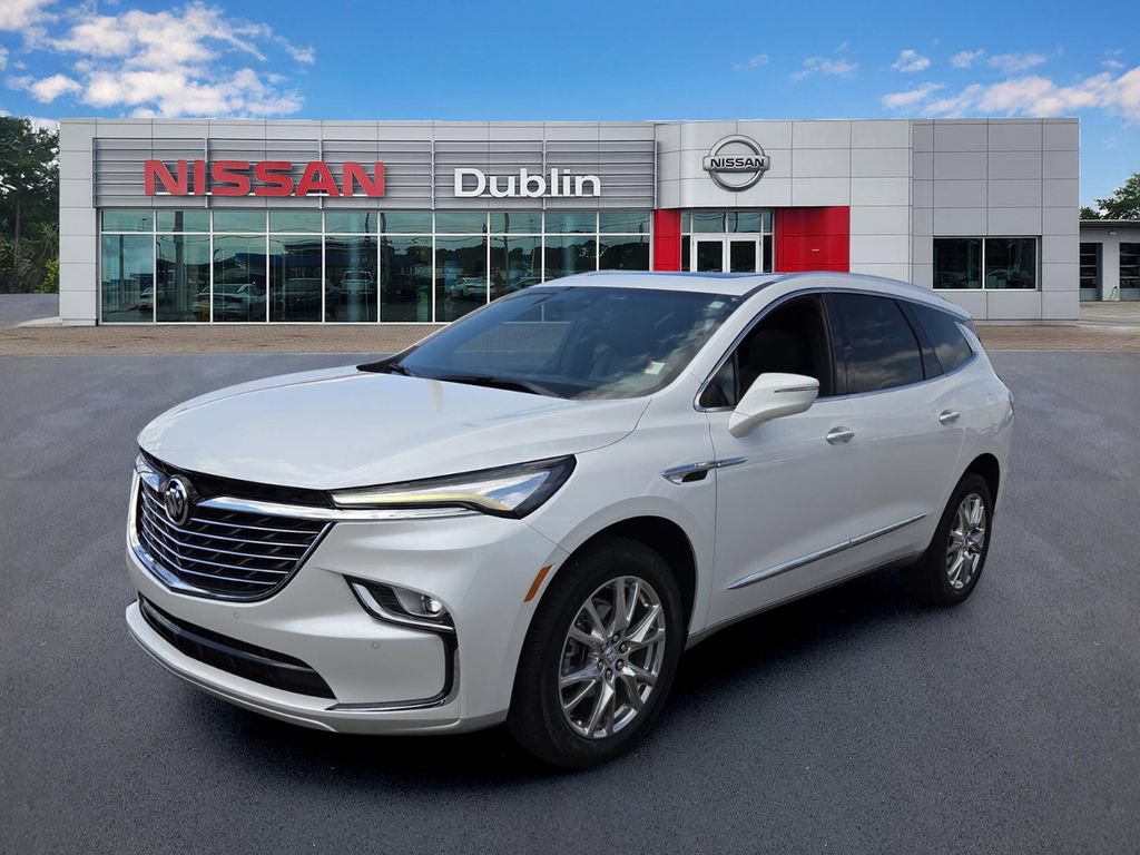 Used 2023 Buick Enclave Essence w/ Experience Buick Package FWD image 1