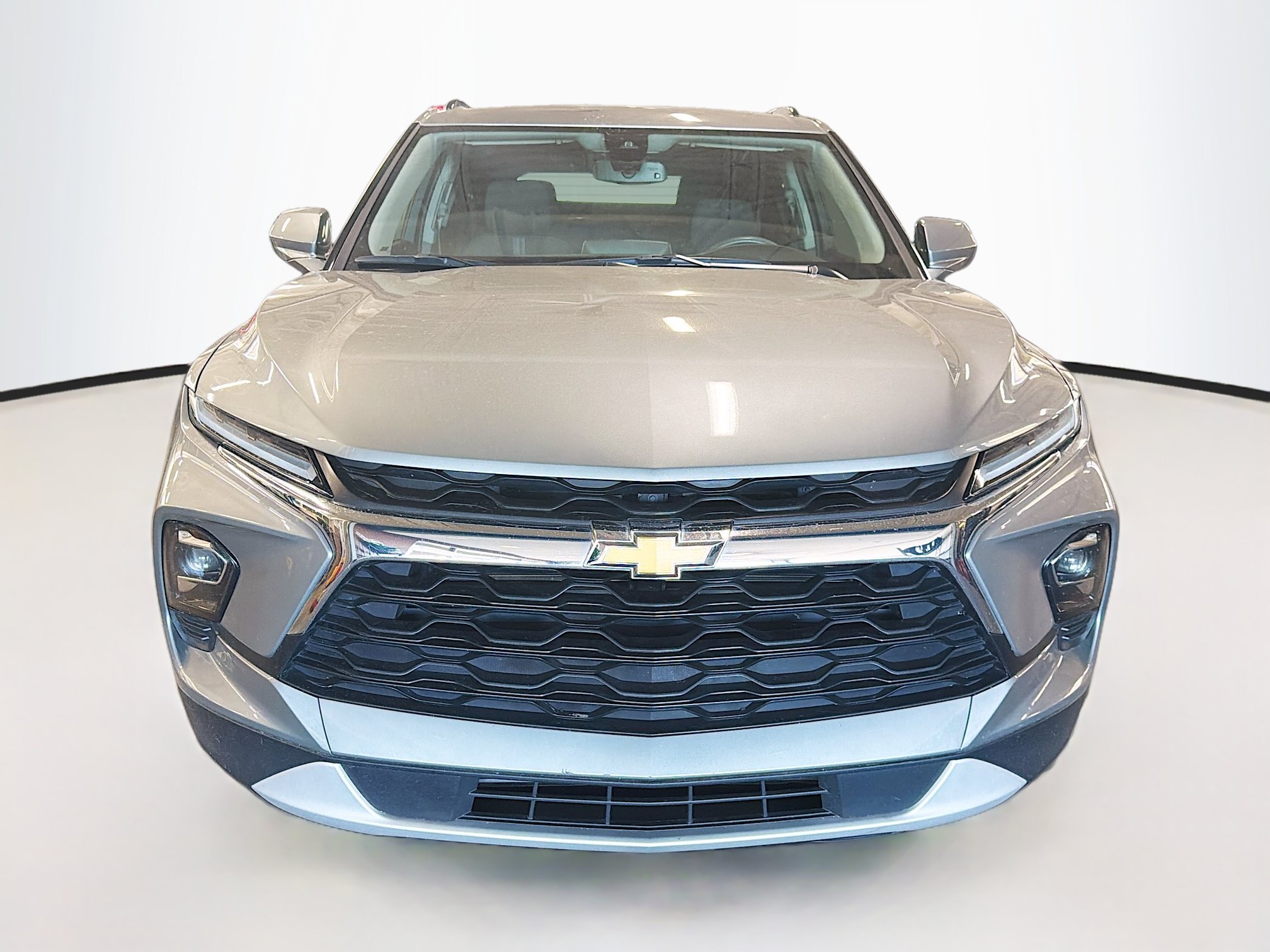 Used 2024 Chevrolet Blazer LT w/ Convenience Package AWD/4WD image 2