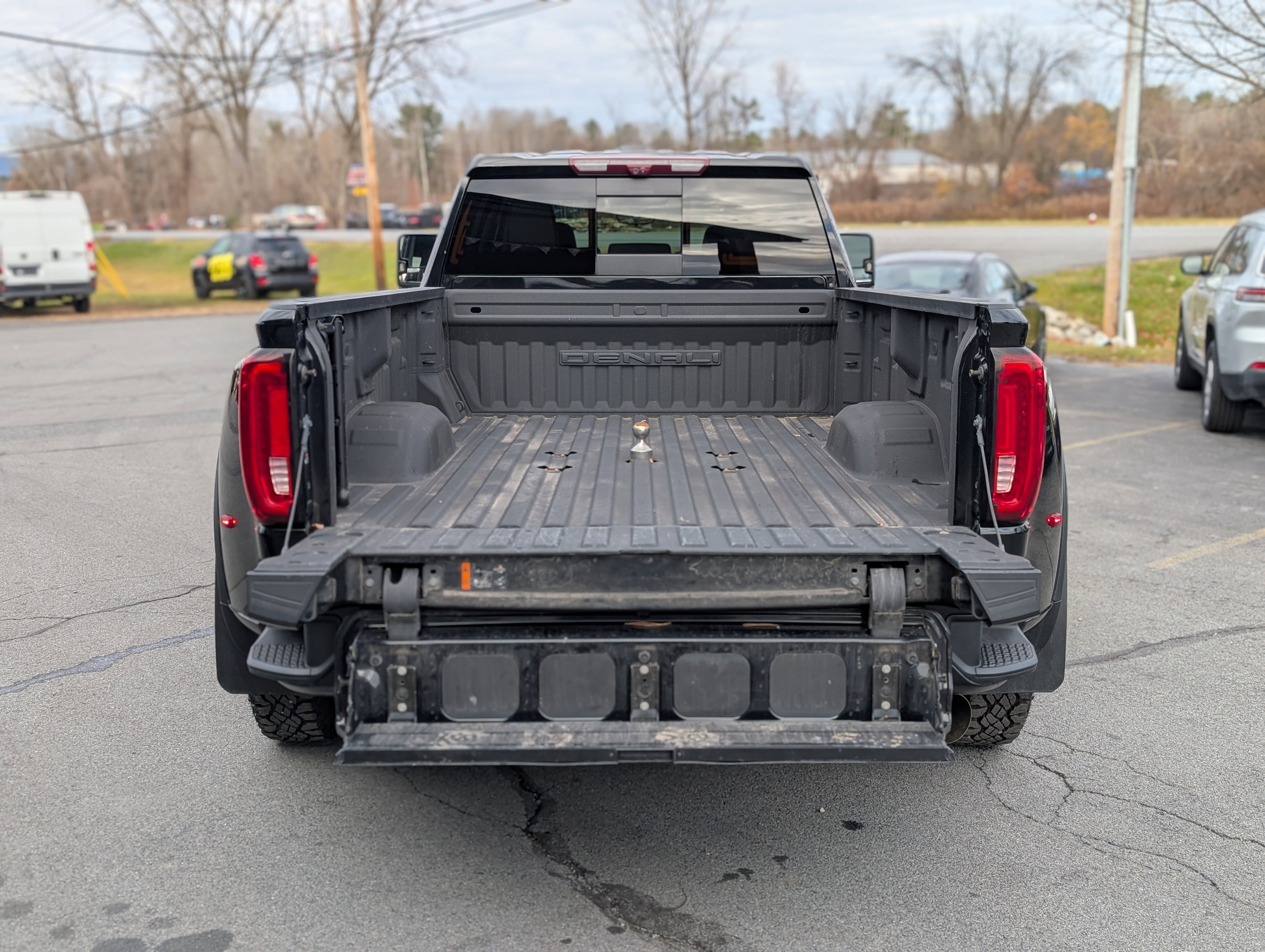 Used 2021 GMC Sierra 3500 Denali w/ Denali Ultimate Package image 47