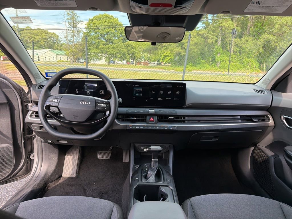 Used 2025 Kia K4 FWD image 8