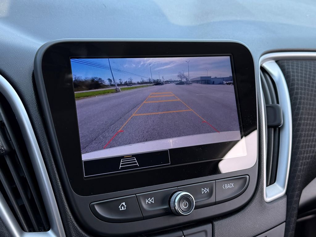 Used 2023 Chevrolet Malibu LT image 24