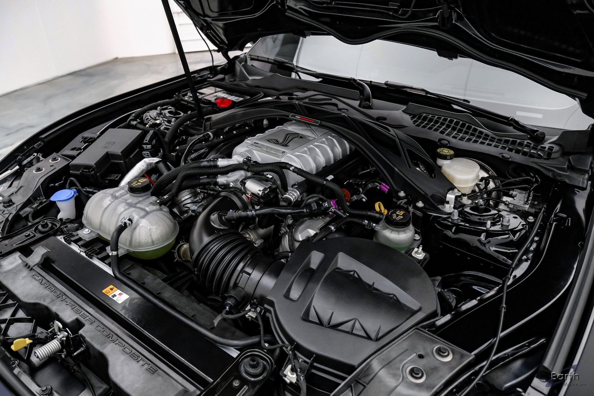 Used 2020 Ford Mustang Shelby GT500 w/ Carbon Fiber Track Pack image 64