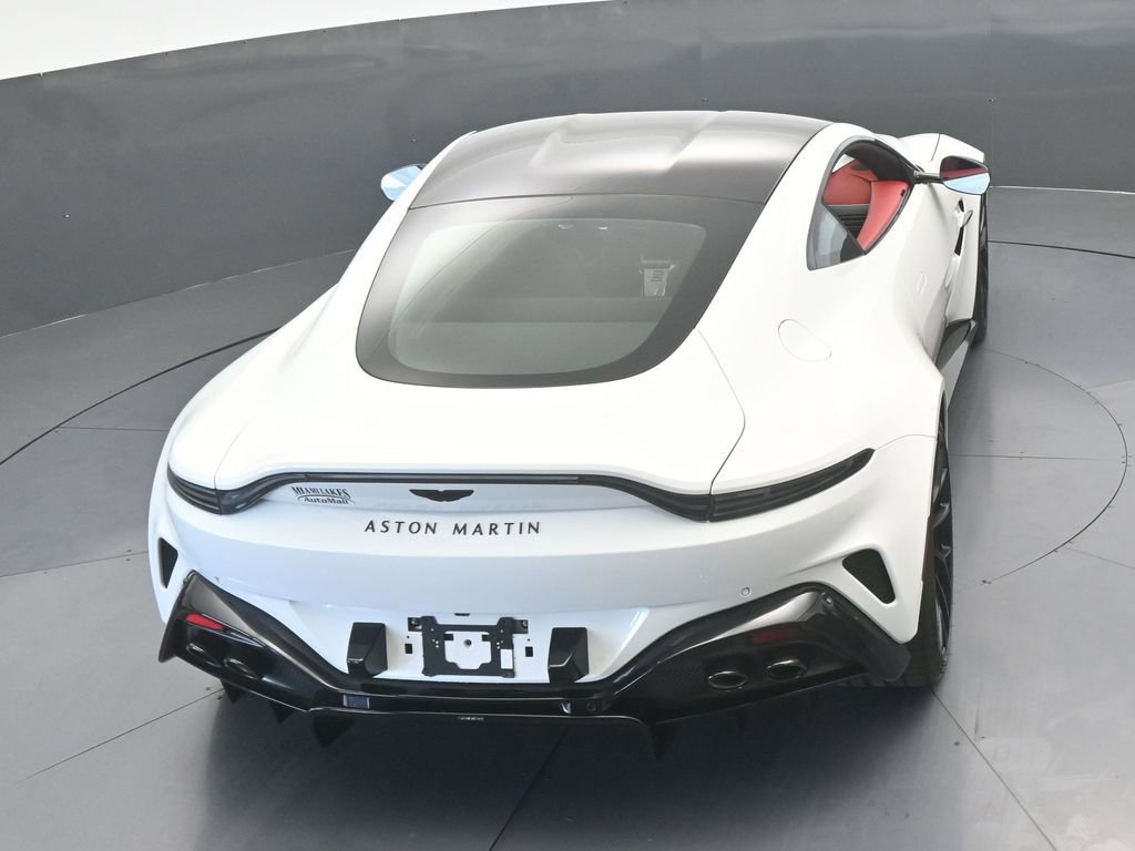 Used 2025 Aston Martin V8 Vantage Coupe image 65