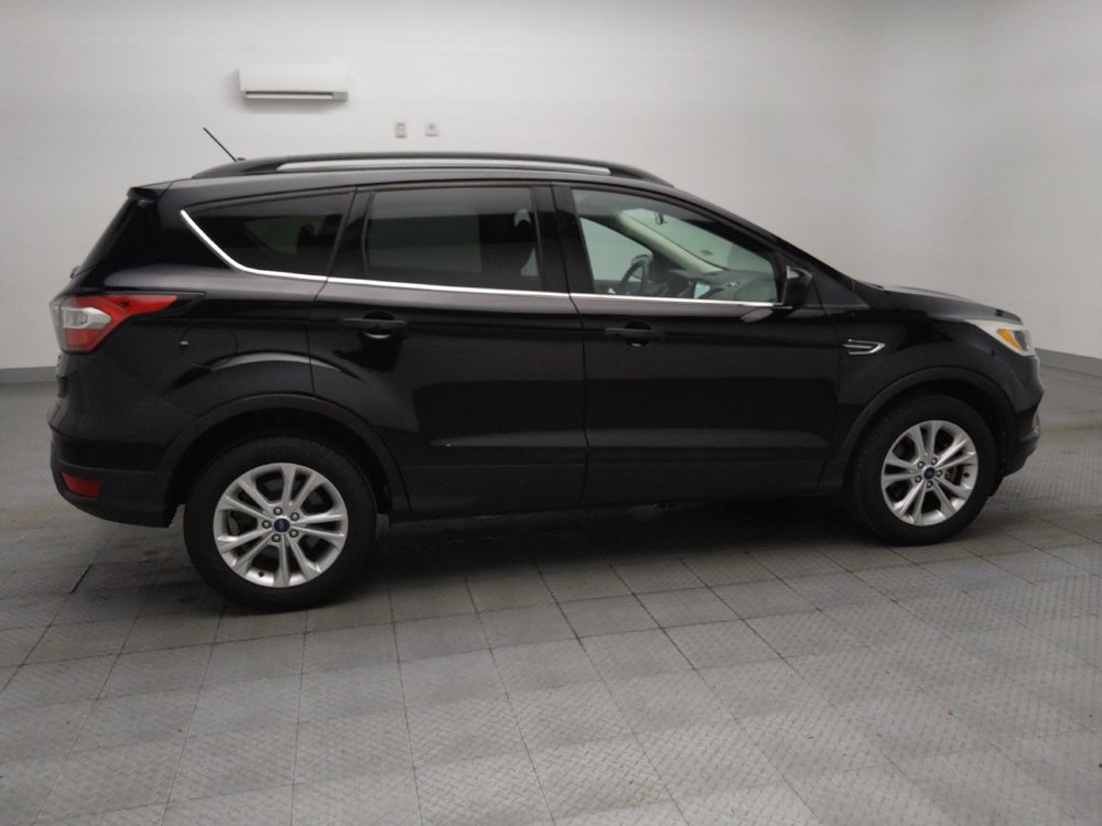 Used 2018 Ford Escape SE w/ SE Sync 3 Package AWD/4WD image 10