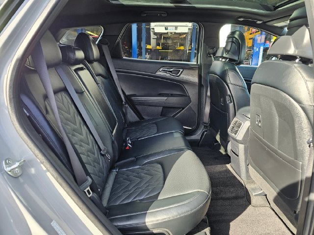Certified 2024 Kia Sportage X-Line w/ X-Line Premium Package AWD/4WD image 15