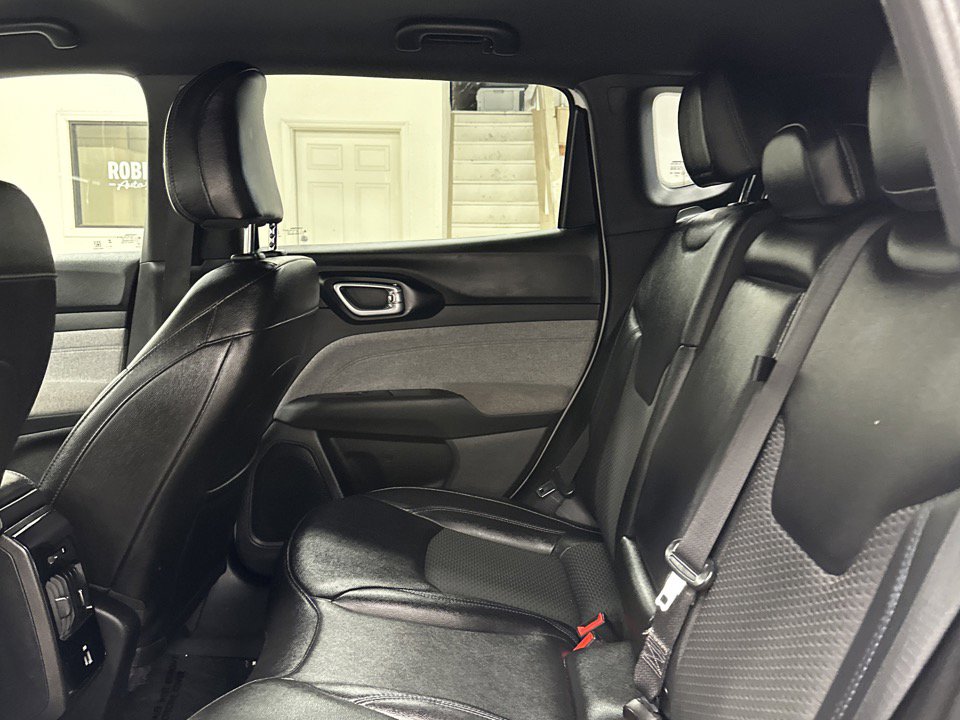 Used 2025 Jeep Compass Latitude w/ Convenience Group image 12