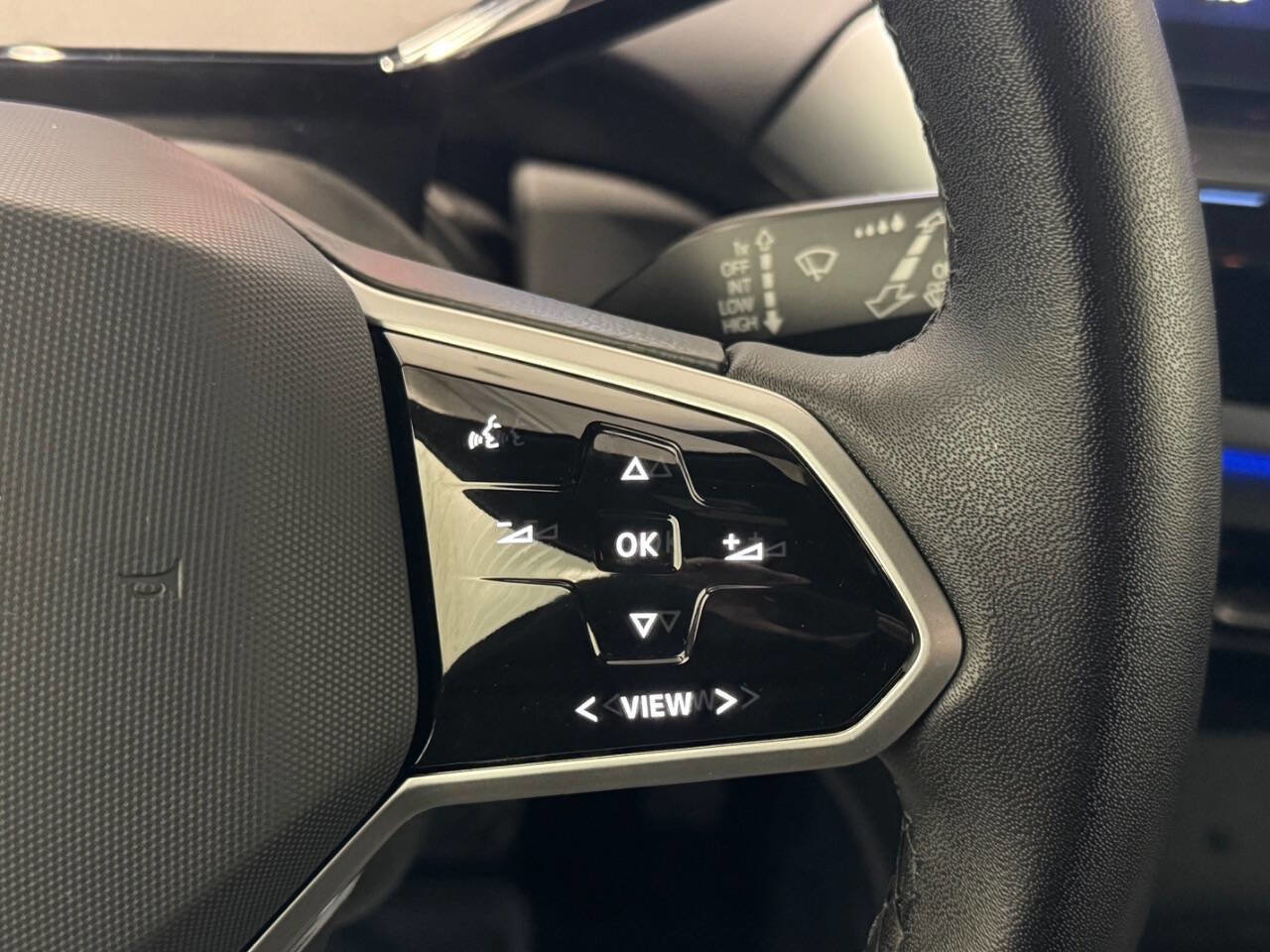 Used 2023 Volkswagen ID.4 S image 26