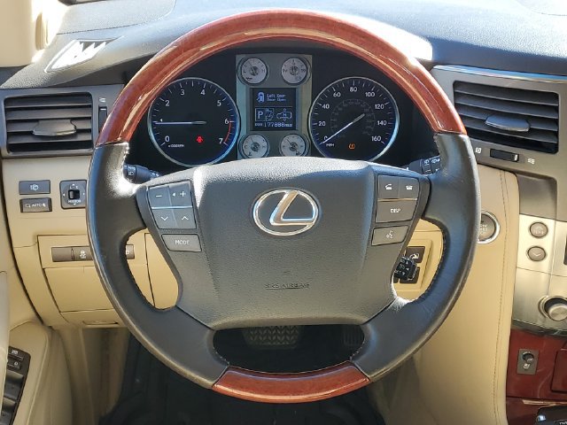 Used 2011 Lexus LX 570 4WD image 36