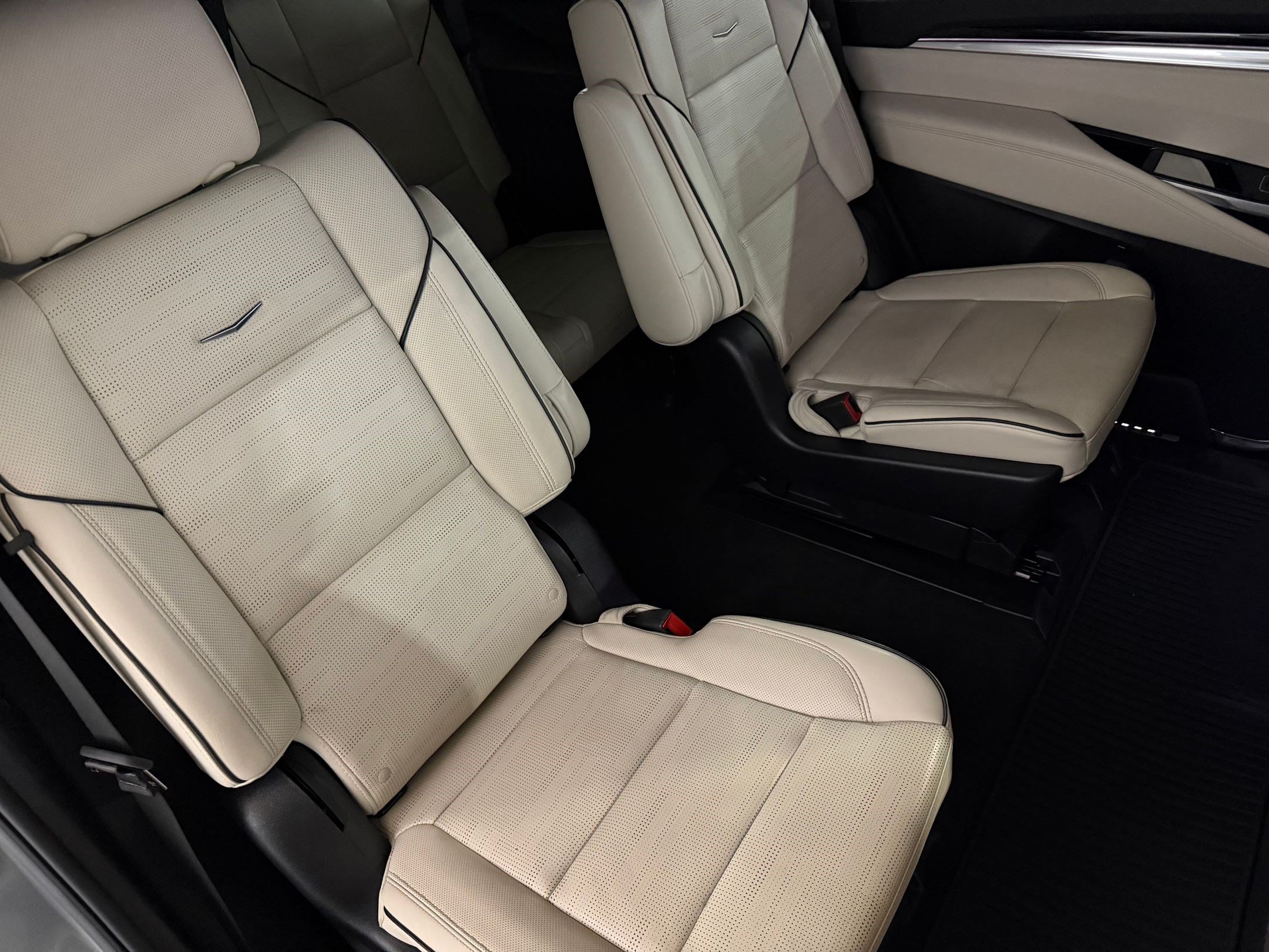Certified 2025 Cadillac Escalade Sport w/ Touring Package AWD/4WD image 54