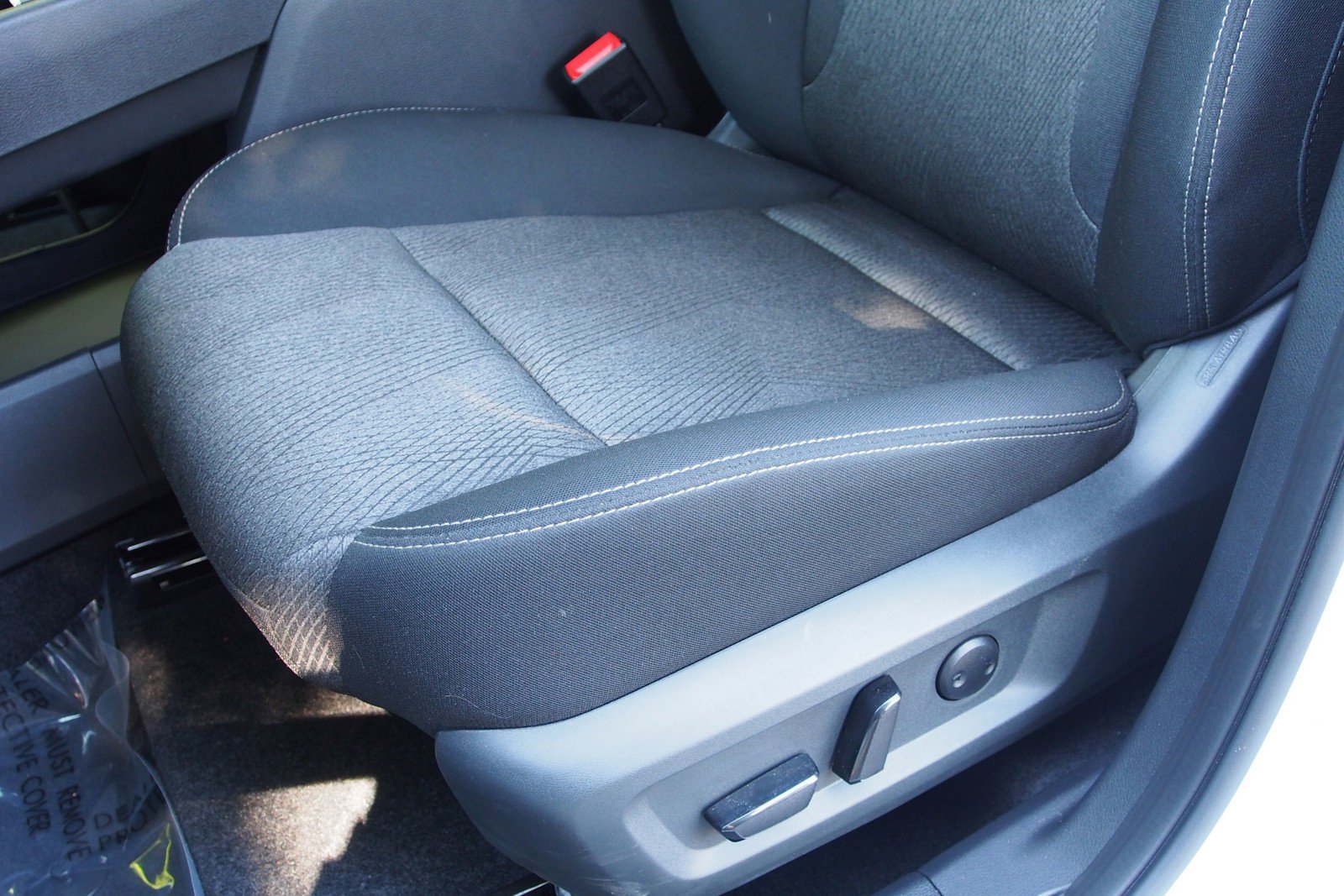Used 2026 Nissan Rogue SV FWD image 17