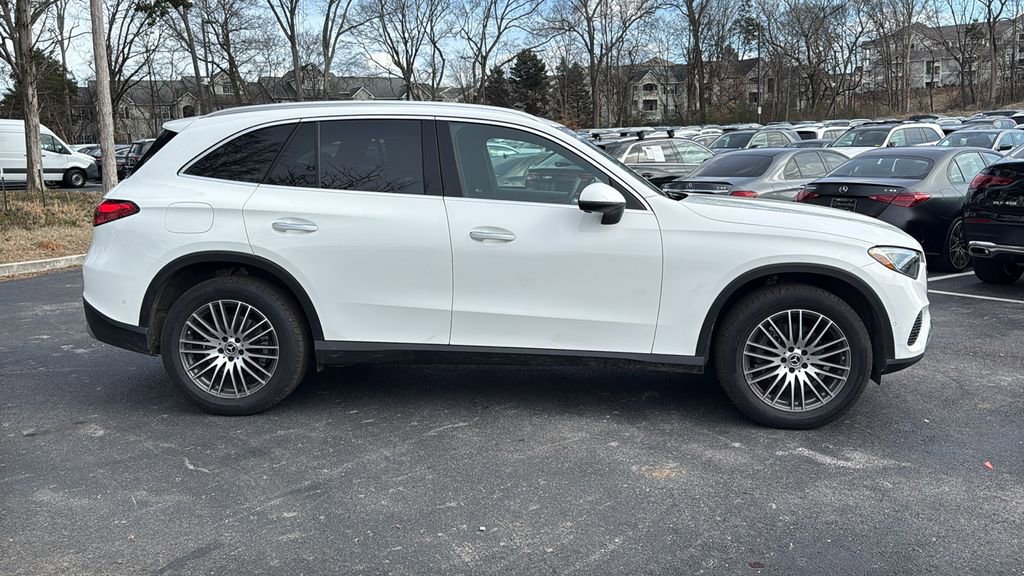Certified 2025 Mercedes-Benz GLC 300 image 3