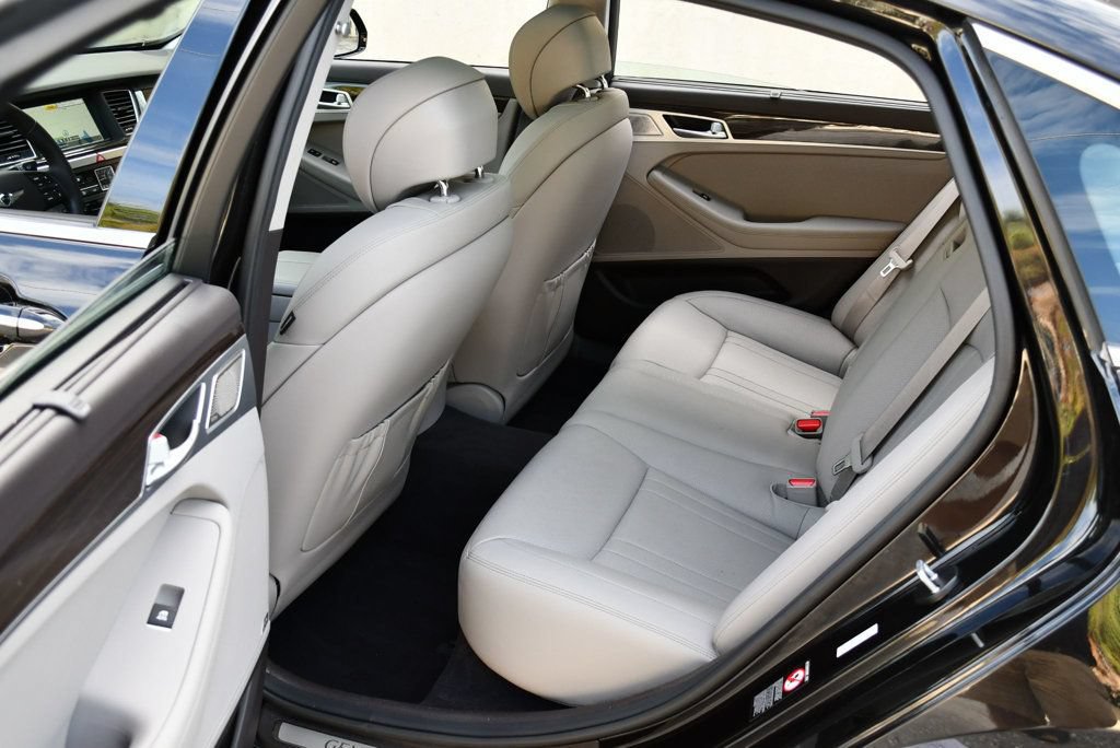 Used 2018 Genesis G80 3.8 w/ Option Group 02 RWD image 15