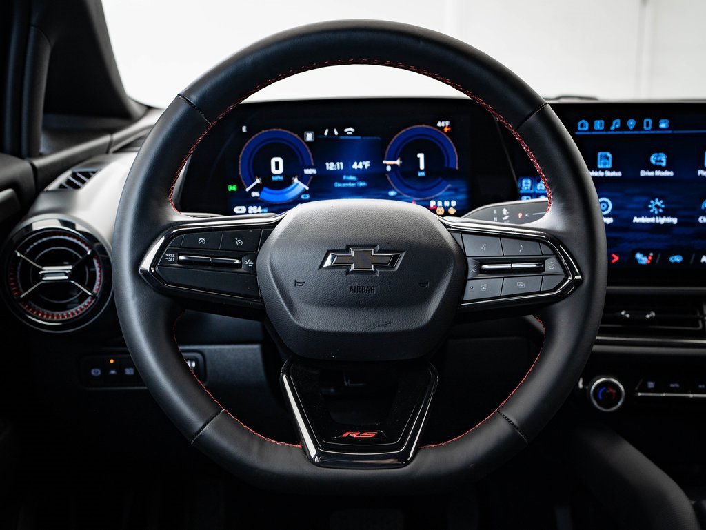 Used 2025 Chevrolet Equinox EV RS image 39