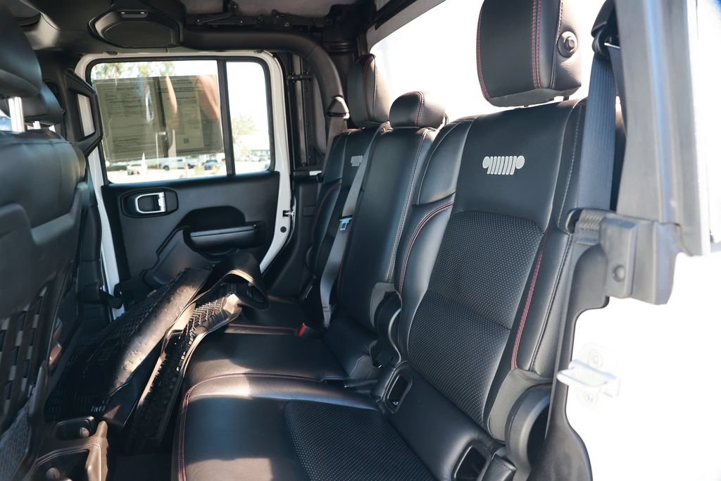 Used 2021 Jeep Gladiator Rubicon AWD/4WD image 37