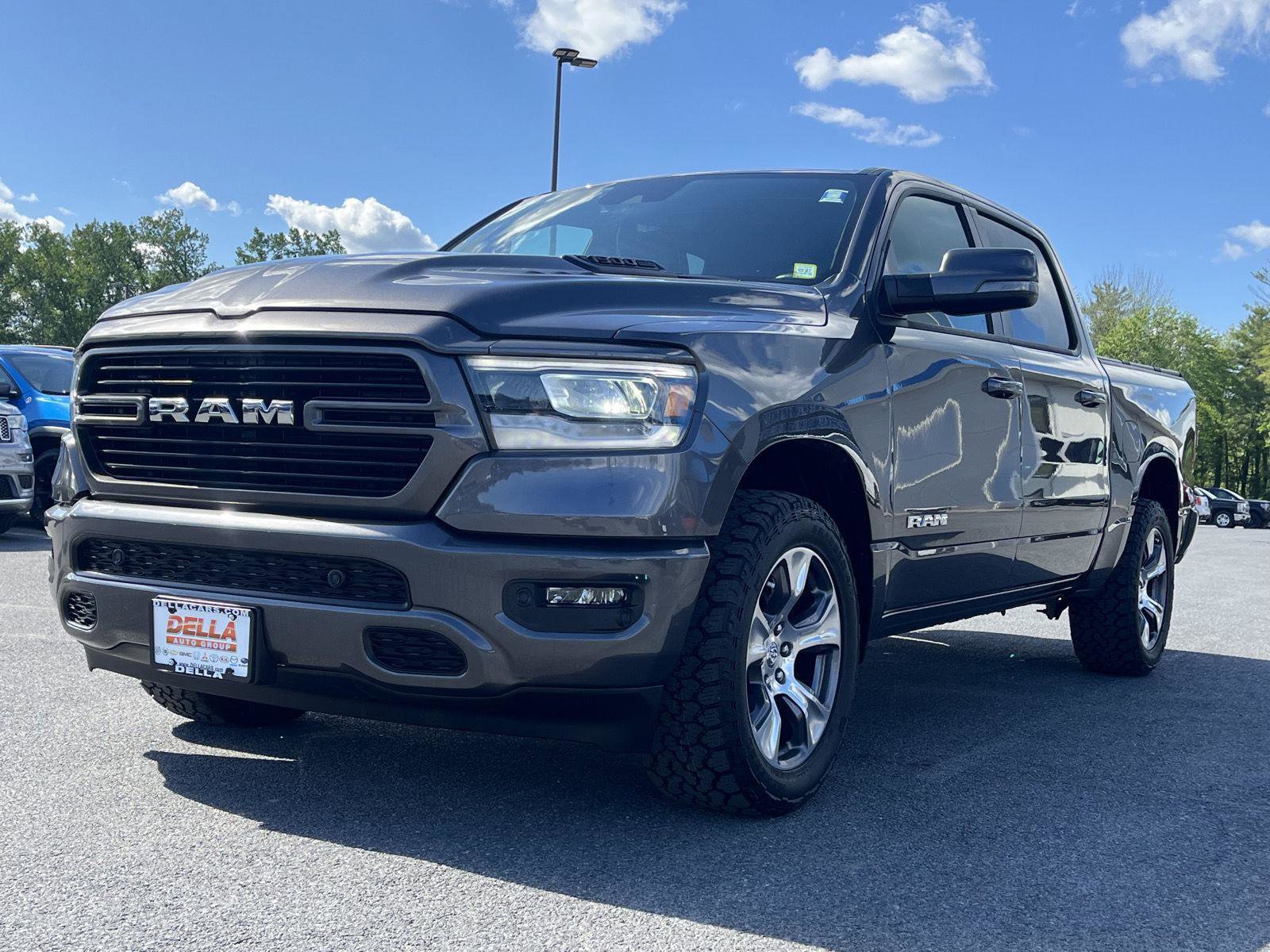 Used 2024 RAM 1500 Laramie AWD/4WD image 11