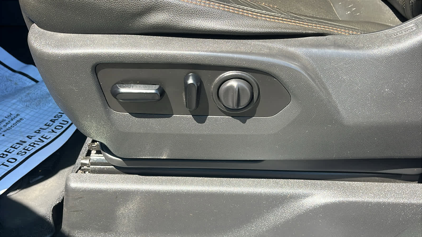 Used 2019 GMC Sierra 1500 AT4 w/ AT4 Premium Package AWD/4WD image 21