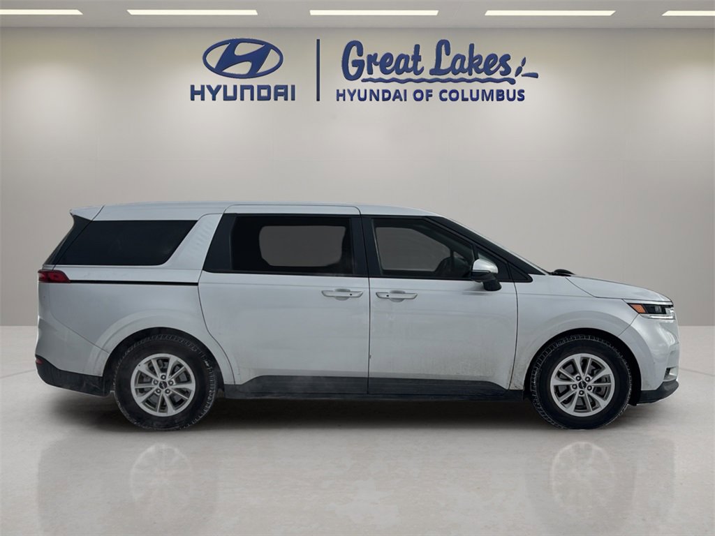 Used 2022 Kia Carnival LX image 6