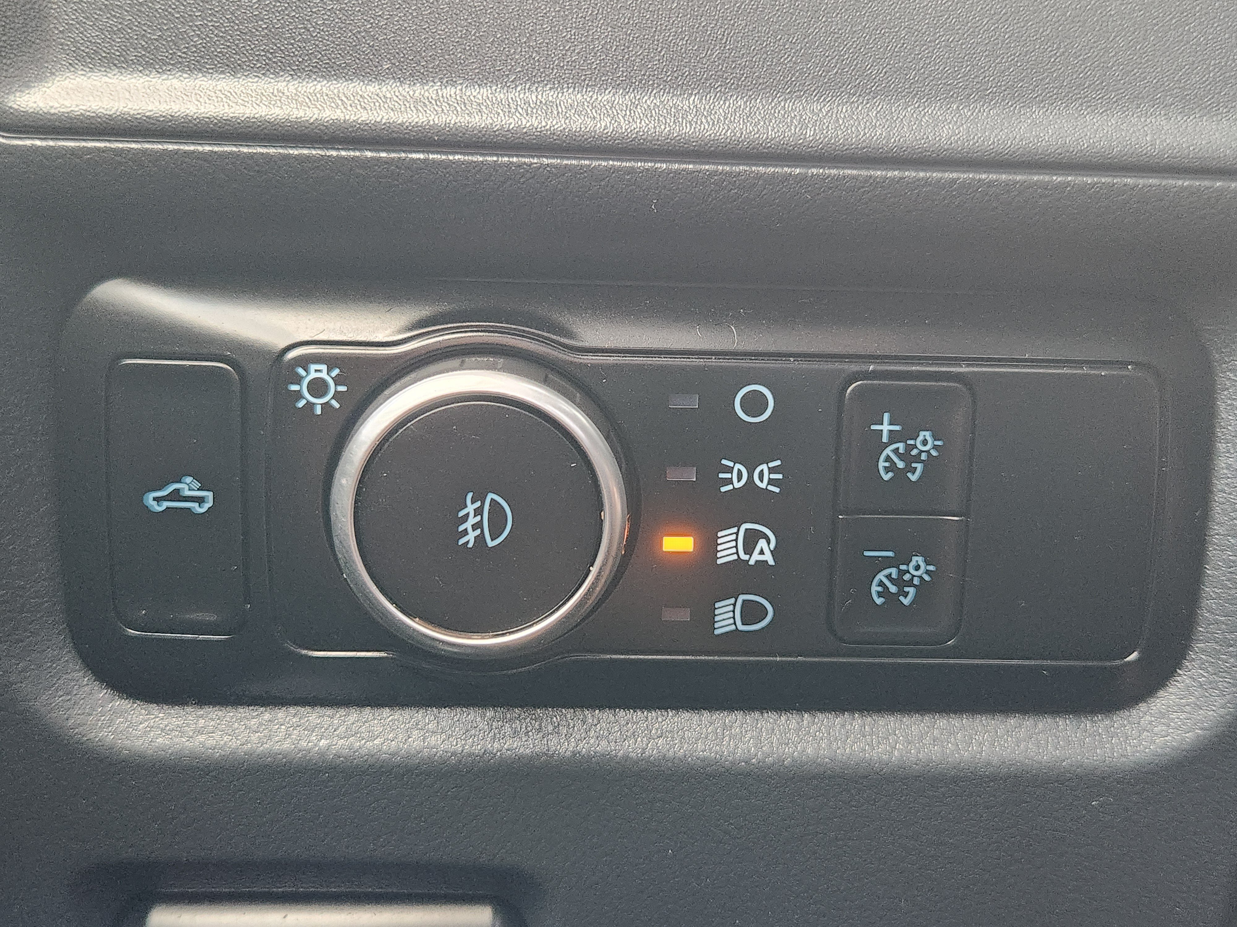 Used 2024 Ford F150 STX RWD image 16