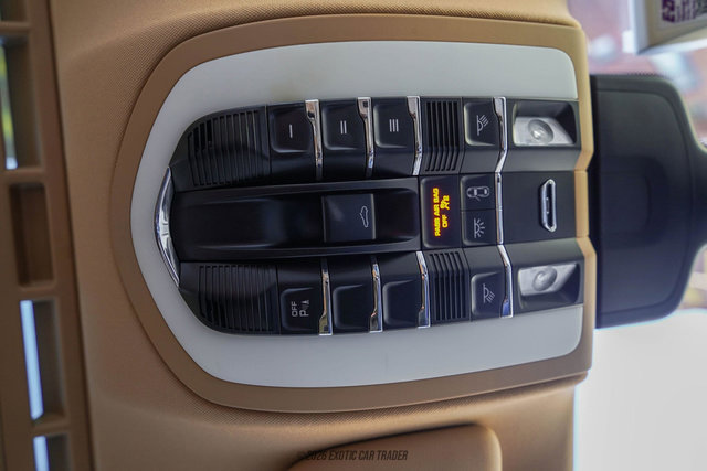 Used 2012 Porsche Panamera image 39