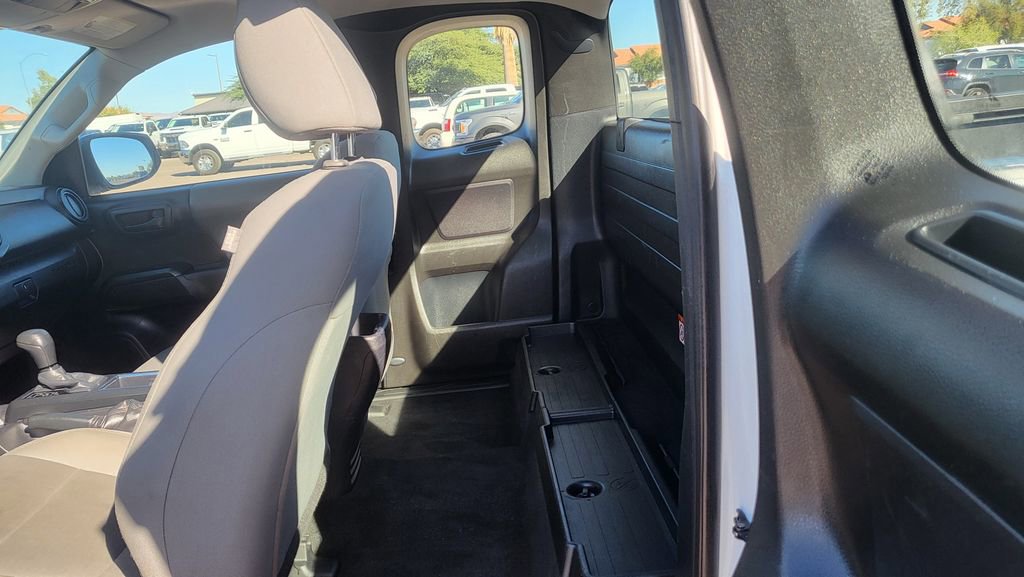 Used 2017 Toyota Tacoma SR image 24