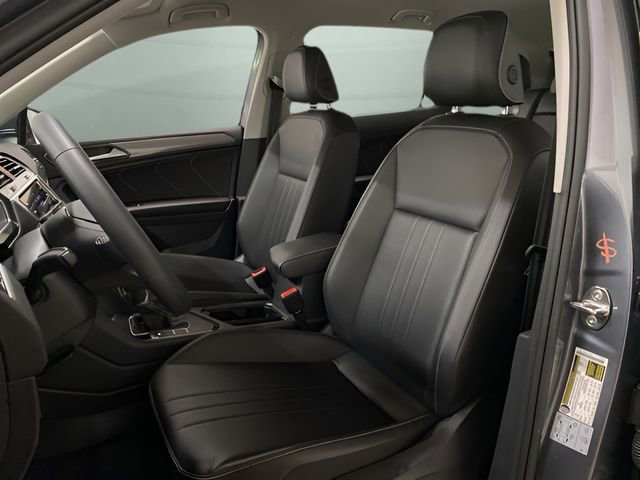 Used 2022 Volkswagen Tiguan SE FWD image 58