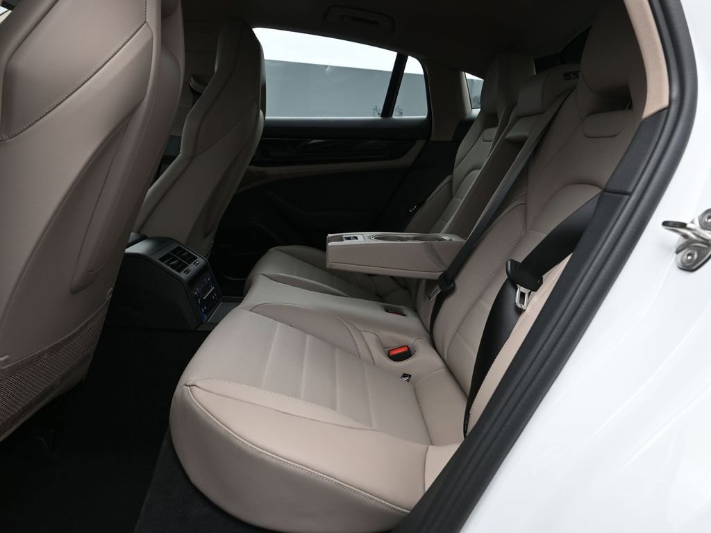 New 2026 Porsche Panamera RWD image 17