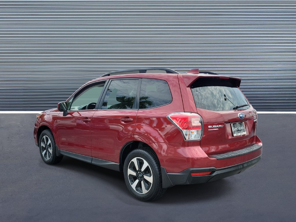 Used 2017 Subaru Forester 2.5i Premium AWD/4WD image 4