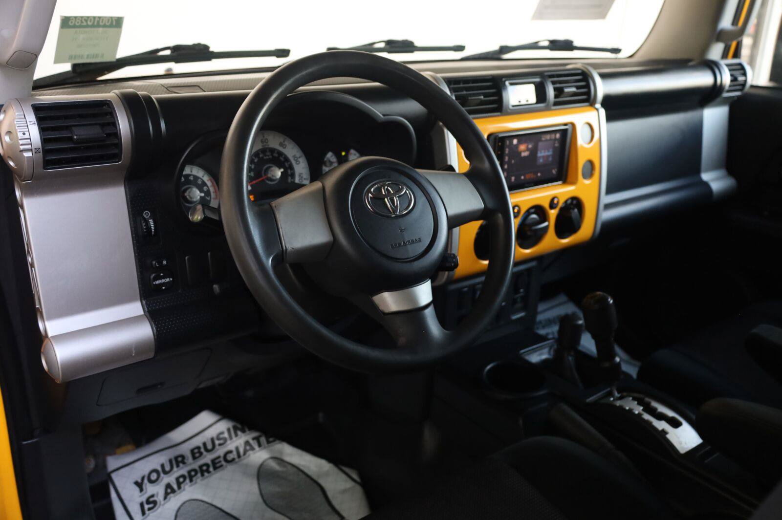 Used 2007 Toyota FJ Cruiser 4WD image 13
