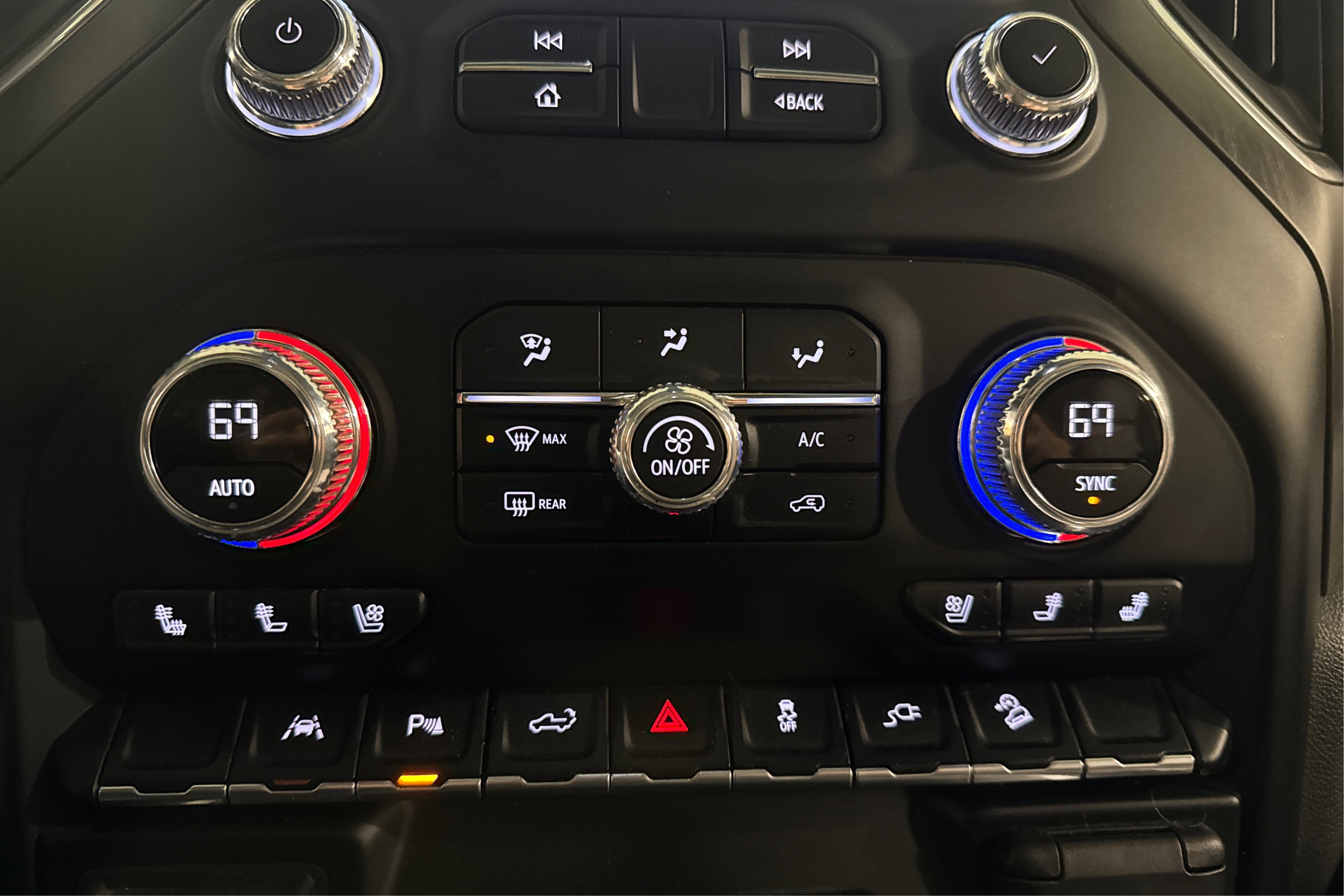 Used 2022 GMC Sierra 1500 AT4 w/ AT4 Premium Package AWD/4WD image 36