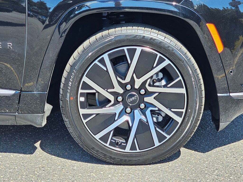 New 2025 Jeep Wagoneer S Limited image 10