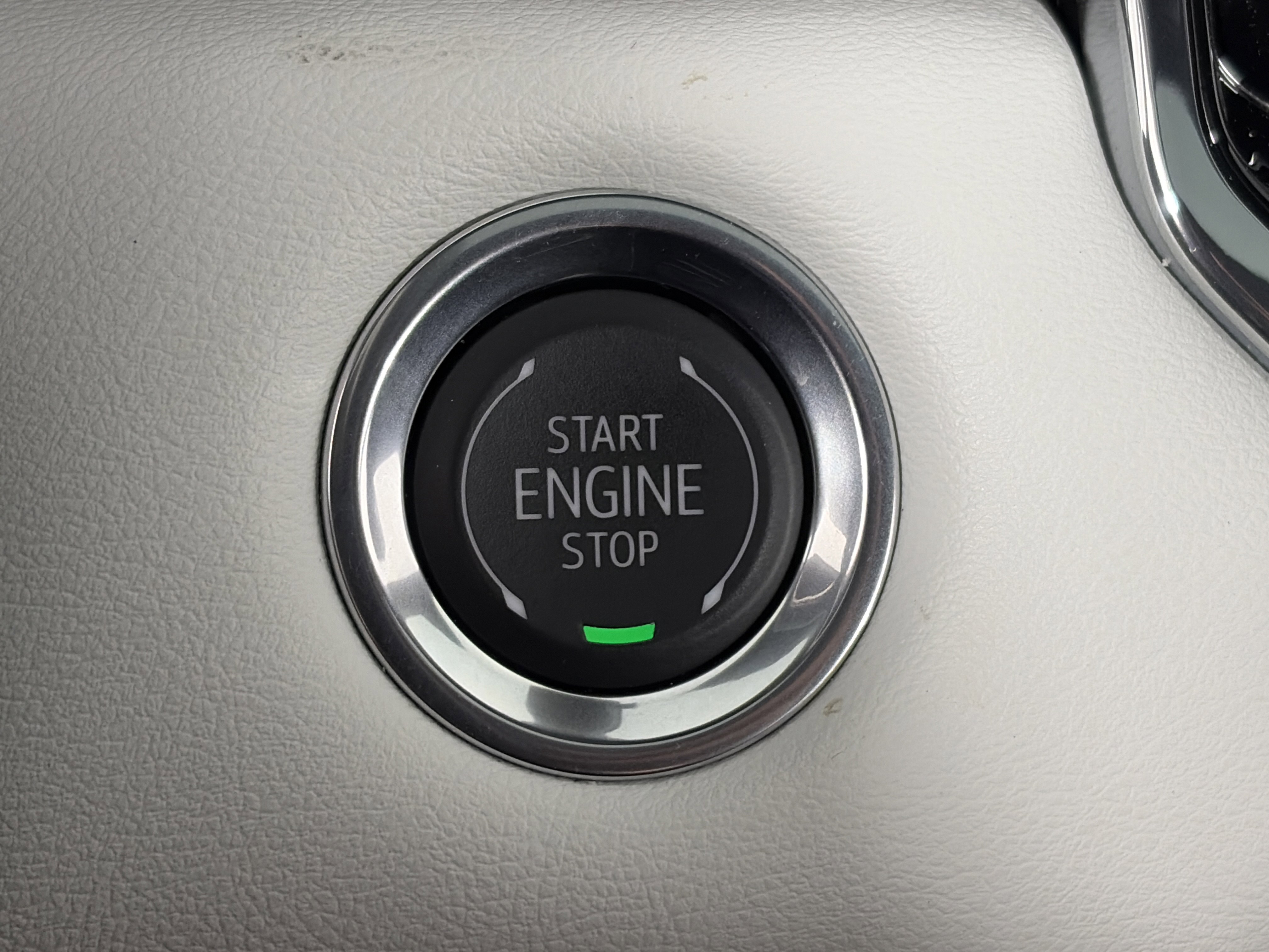Certified 2025 GMC Canyon AT4 w/ AT4X Package AWD/4WD image 30