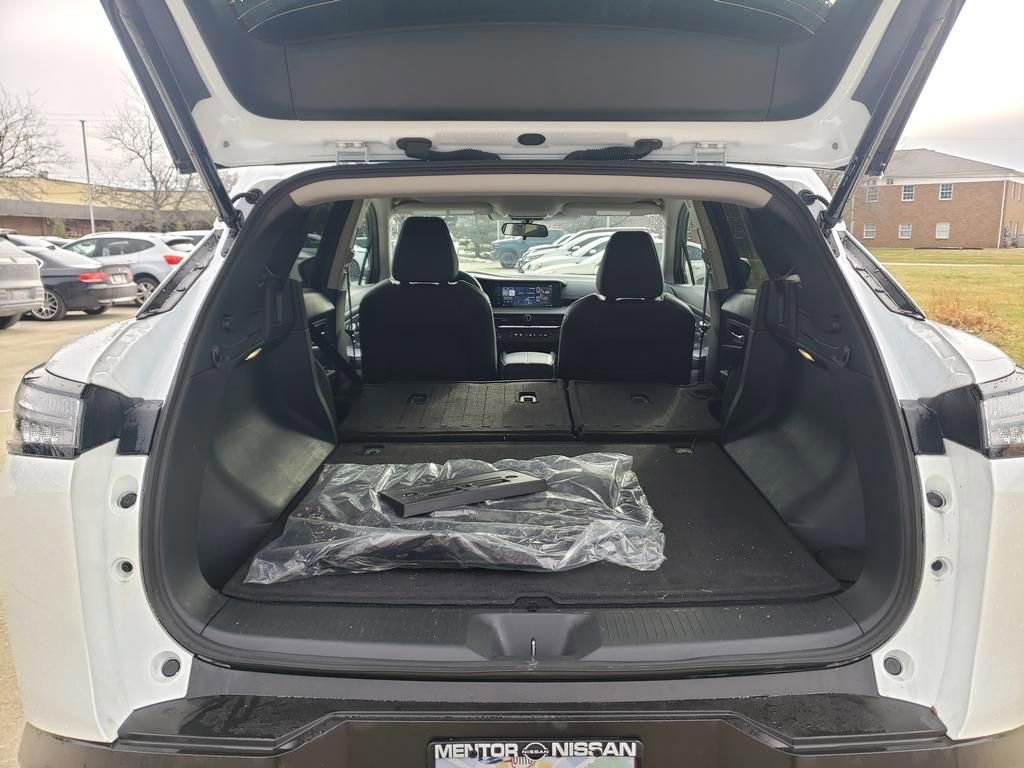 Certified 2025 Nissan Murano SV AWD/4WD image 8