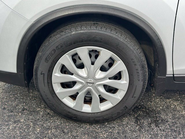 Used 2015 Nissan Rogue S FWD image 8