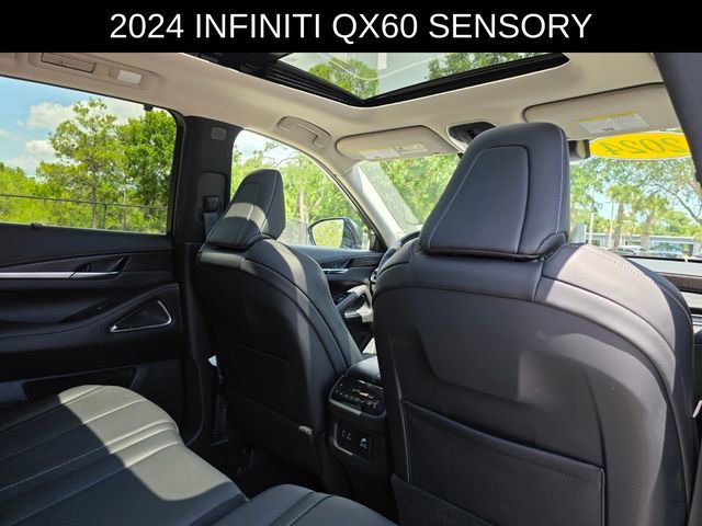 Used 2024 INFINITI QX60 Sensory w/ Vision Package AWD/4WD image 12
