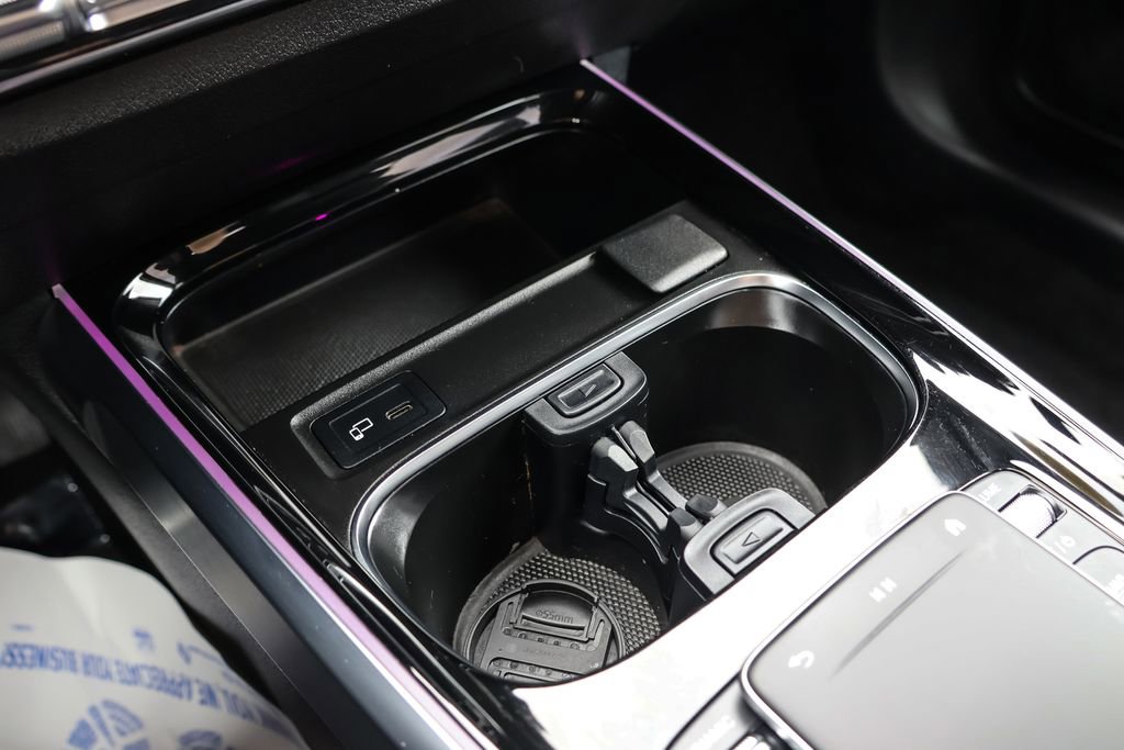 Used 2021 Mercedes-Benz GLB 250 GLB 250 image 48