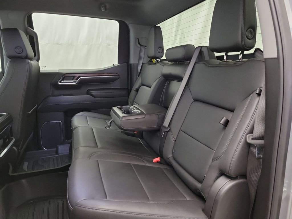Certified 2024 GMC Sierra 1500 SLT w/ SLT Premium Package AWD/4WD image 9