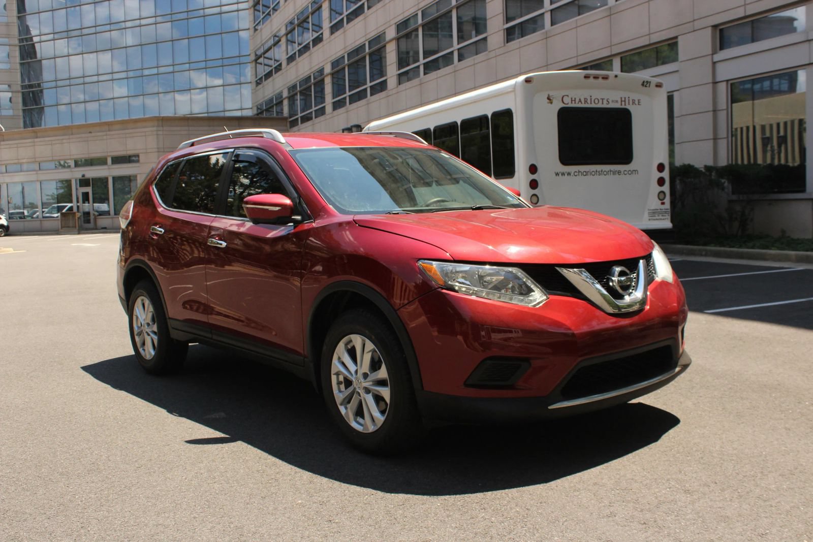 Used 2015 Nissan Rogue SV w/ SV Premium Package AWD/4WD image 1