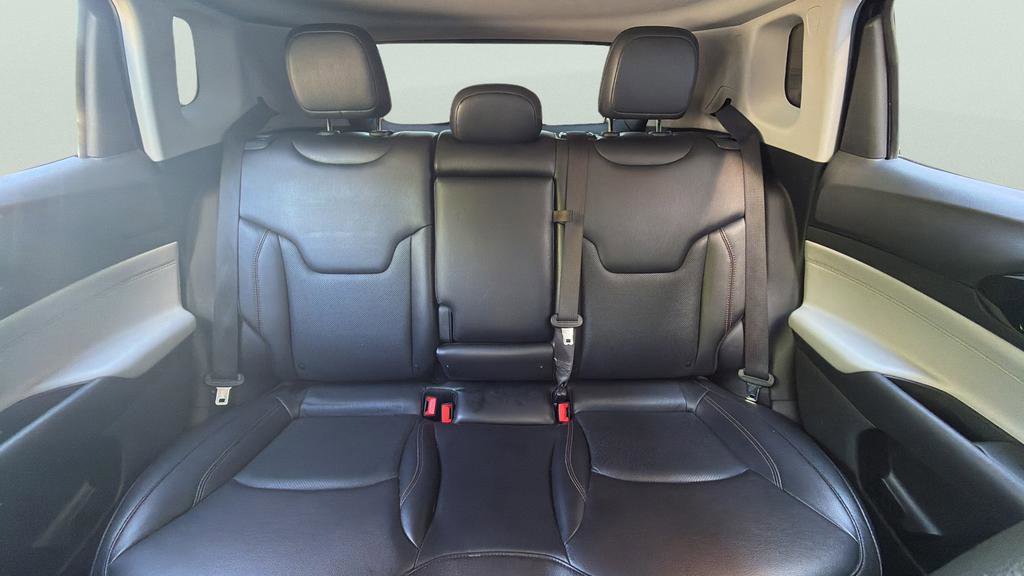 Used 2022 Jeep Compass Limited w/ Sun and Sound Group image 27