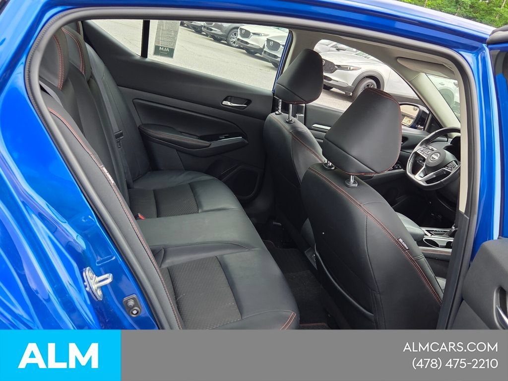 Used 2025 Nissan Altima 2.5 SR FWD image 16