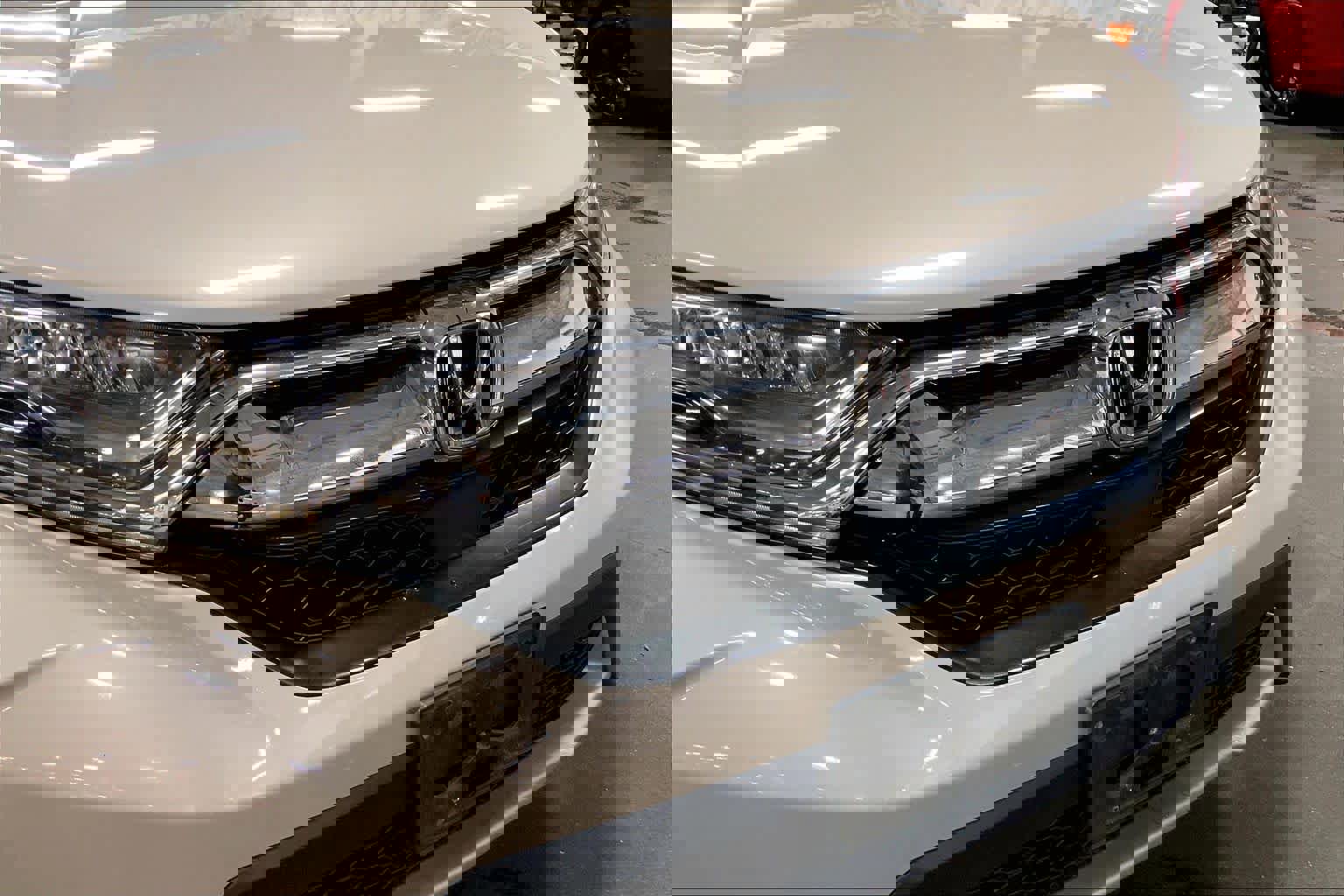 Used 2018 Honda CR-V Touring image 29