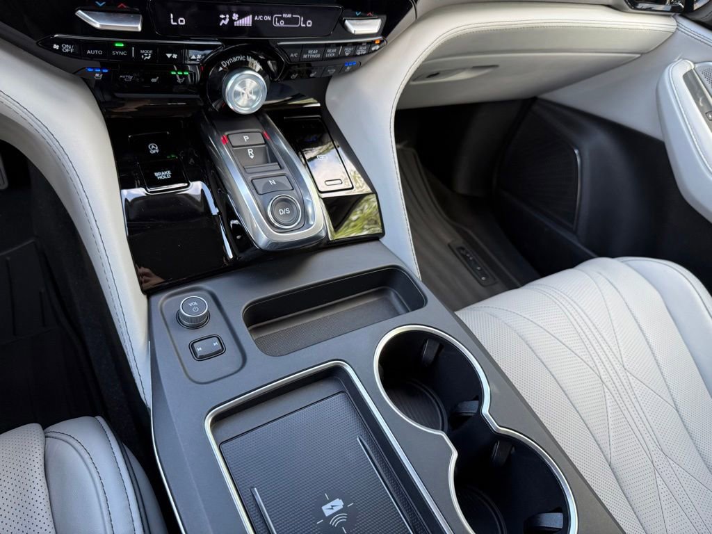 Certified 2026 Acura MDX SH-AWD w/ Advance Package image 24