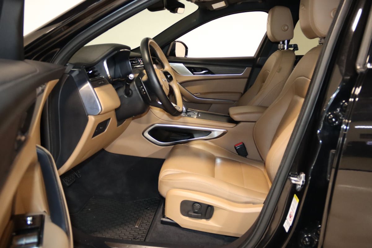Used 2023 Jaguar F-PACE S AWD/4WD image 30